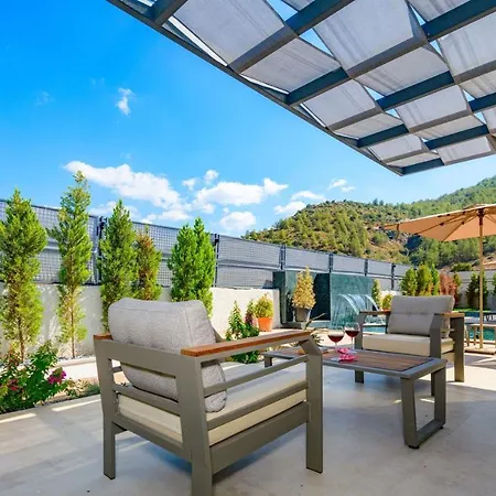 Marla - 2 Bedroom Honeymoon Βίλα