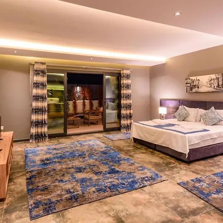 Marla - 2 Bedroom Honeymoon וילה